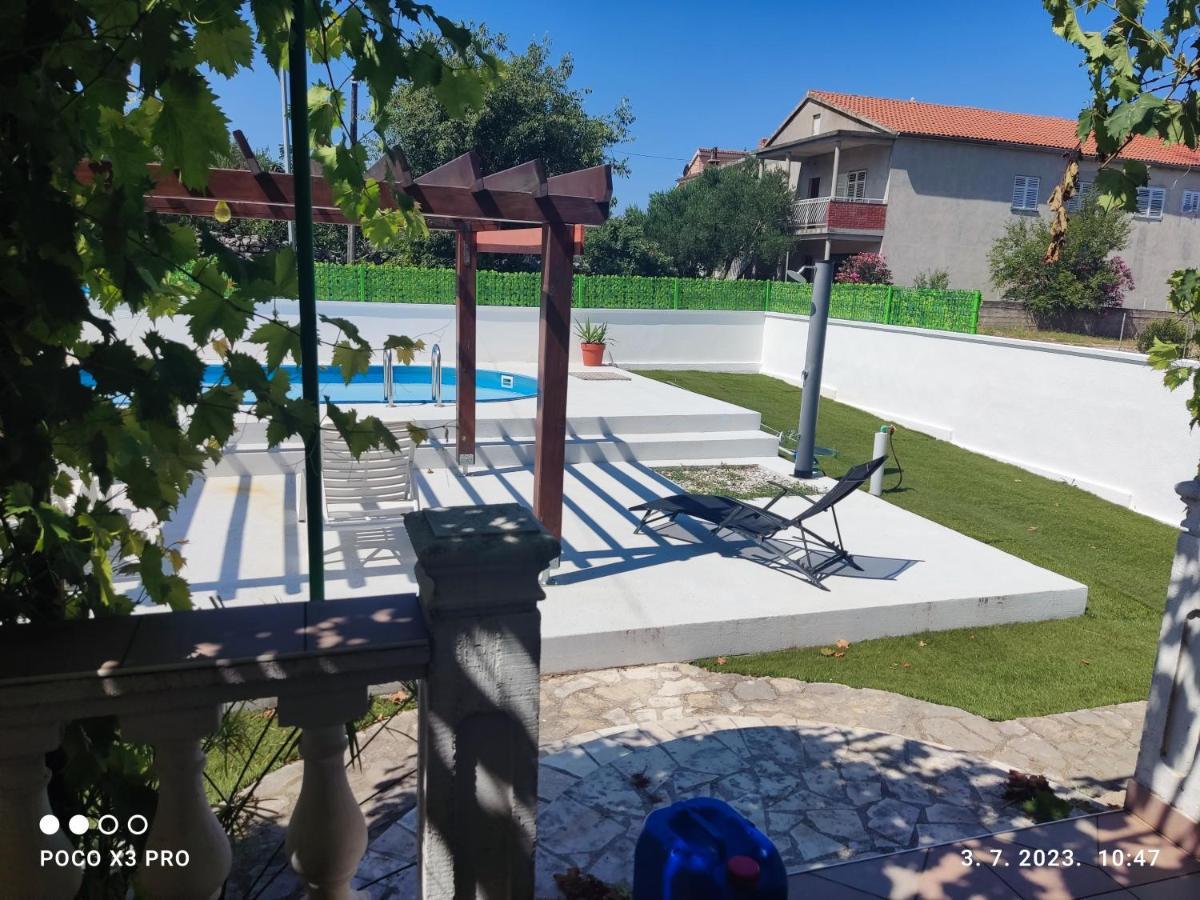 Apartmani Bruna Bilice Vrulje  Exterior foto